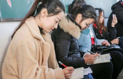 2021高考報志愿,適合女生選擇的專業(yè),就業(yè)率高收入也不低